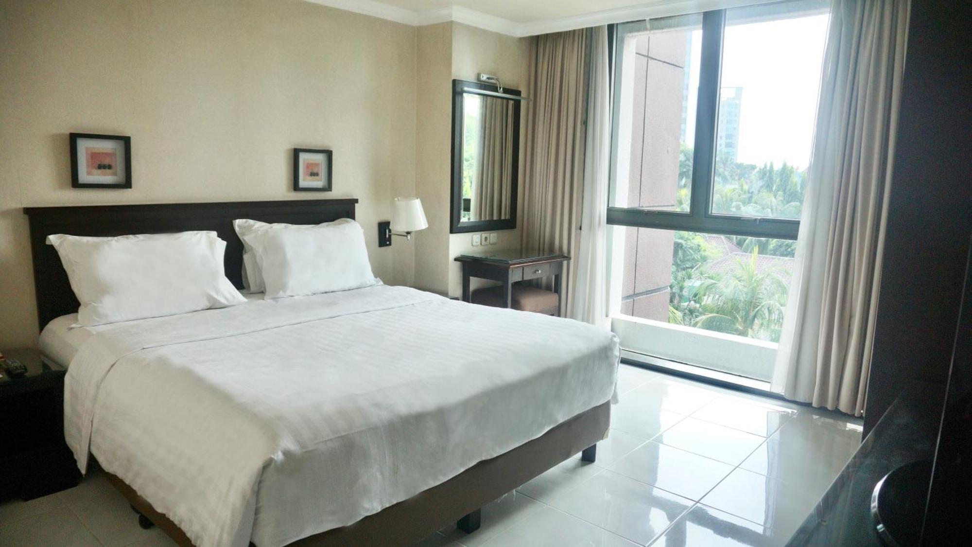 Kristal Hotel Jakarta Kültér fotó